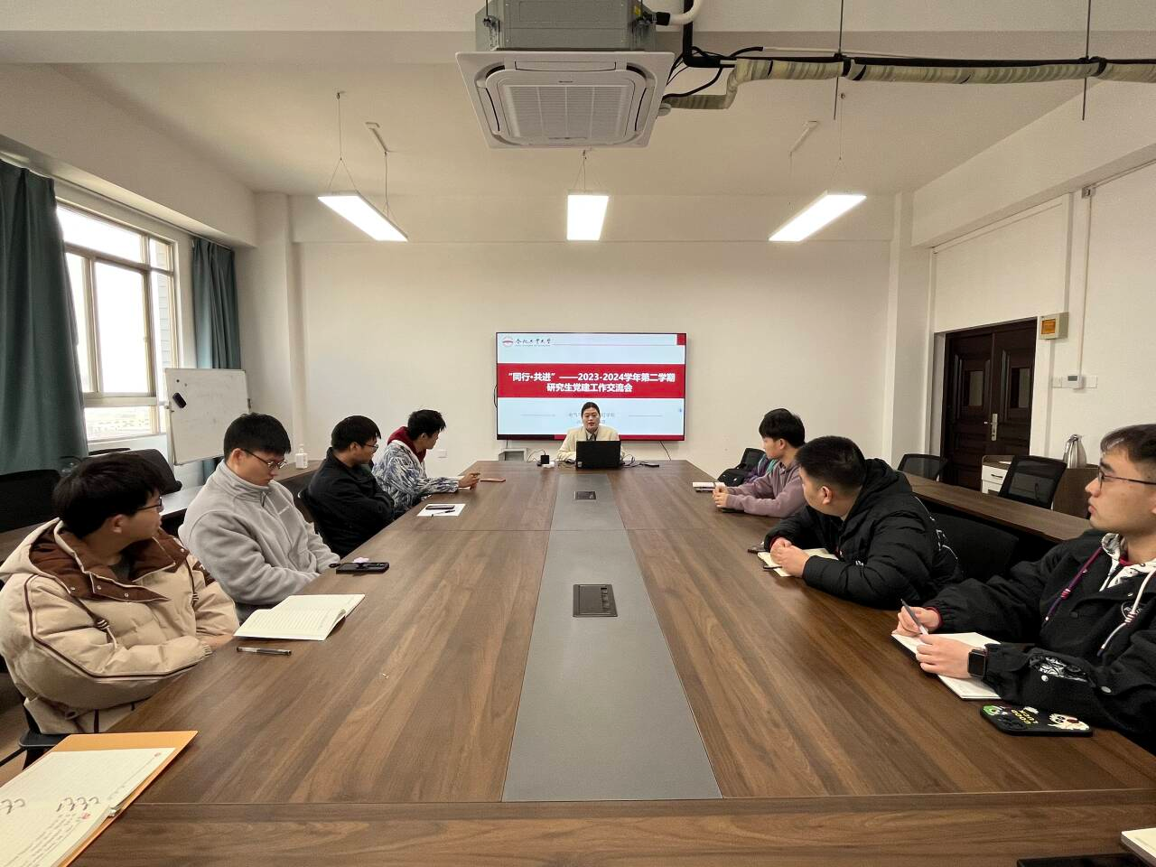 老虎机游戏下载